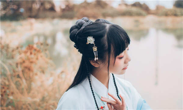 横山在寻找合适的三代试管助孕医院时，你可能会有很多疑问，尤其是作为不孕不育患者的家庭，如何能顺利代怀生子成了重中之重的问题。根据《2025年中国不孕不育调查报告》，中国的育龄夫妇不孕不育率已上升至12.5%-18.2%，患者人数约为5000万至6060万，说明这个问题愈发严重。